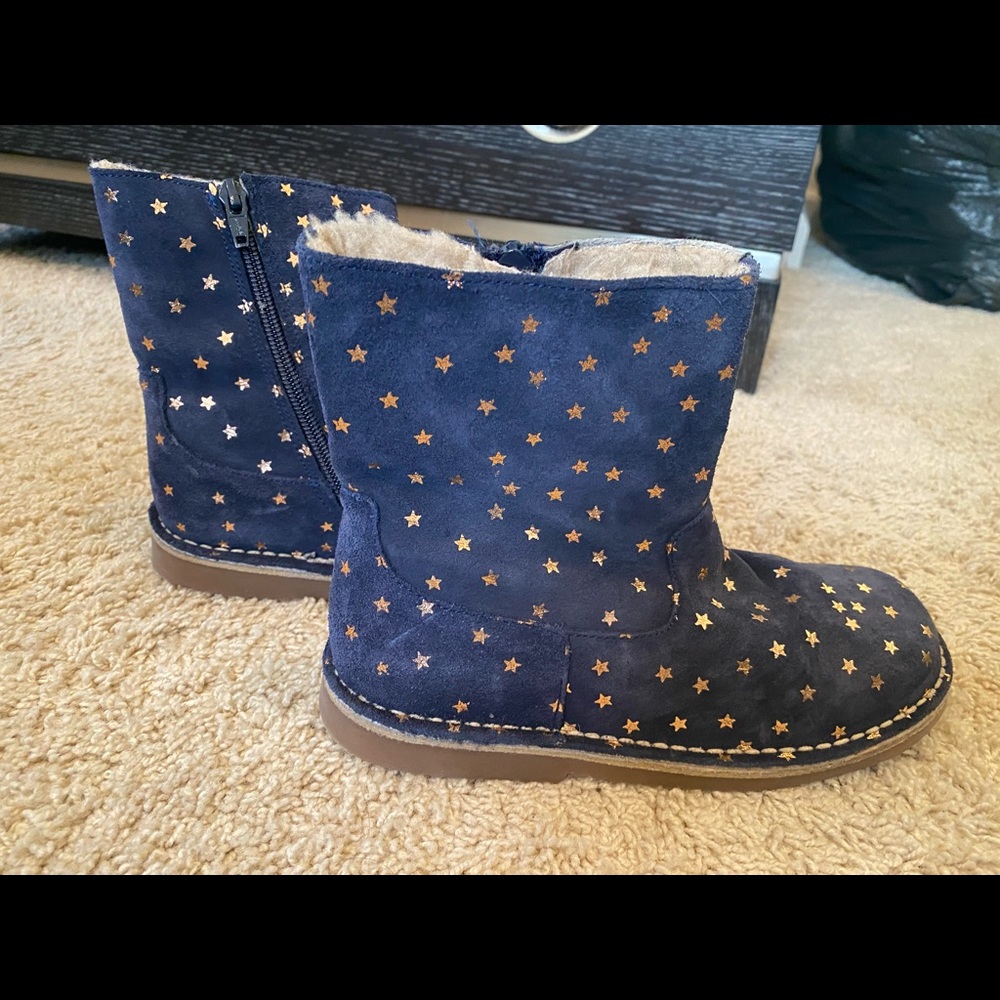 MiniBoden girls EU size 35 (US 3) leather navy blue  with rose gold stars boots
